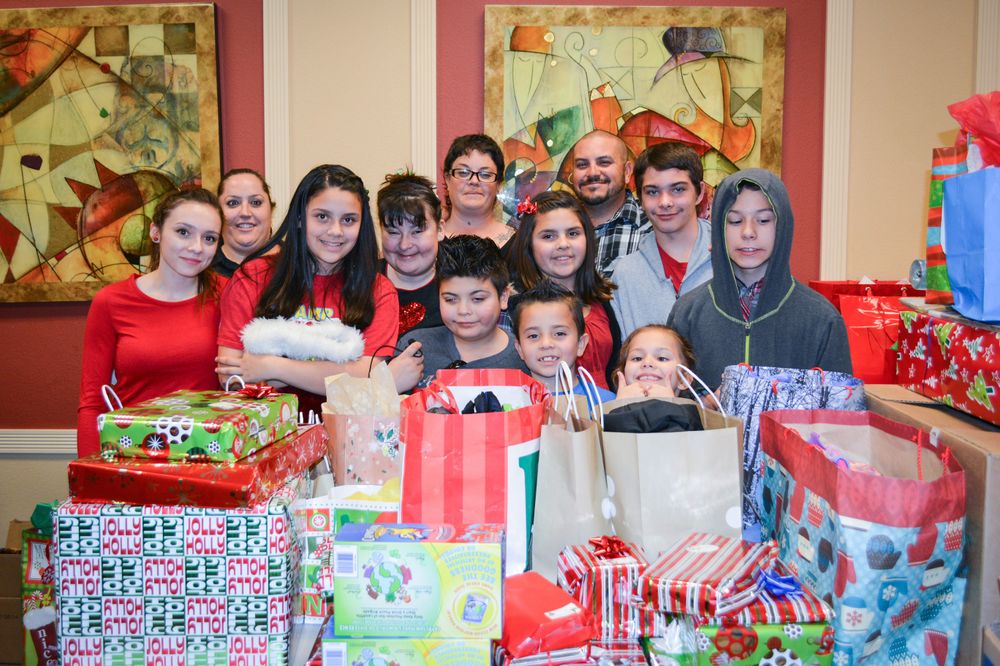 Dunkin’ Donuts Bringing Joy Las Vegas DD Employees Bring Joy to