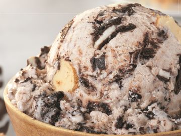 Baskin-Robbins Celebrates the Coolest Food Holidays this August and Introduces New OREO® Cheesecake Flavor of the Month Baskin-Robbins Celebrates the Coolest Food Holidays this August and Introduces New OREO® Cheesecake Flavor of the Month