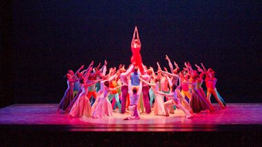 Alvin Ailey American Dance Theater in Alvin Ailey's Memoria with Kansas City area dance students. Photo by Steve Wilson