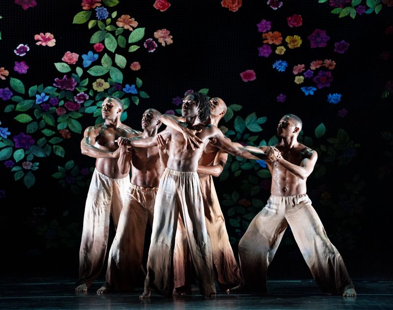 Alvin Ailey American Dance Theater in Jamar Roberts' Ode