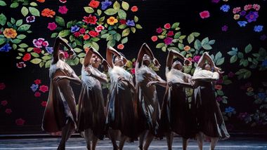 Alvin Ailey American Dance Theater in Jamar Roberts' Ode