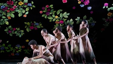 Alvin Ailey American Dance Theater in Jamar Roberts' Ode