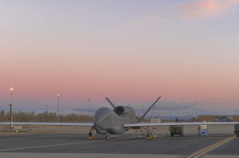 Photo Release -- Global Hawk Earns Unprecedented Third Consecutive Sustainment Award