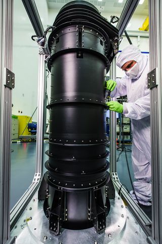 Photo Release -- Northrop Grumman's Astro Aerospace Delivers James Webb Space Telescope Deployable Tower Assembly