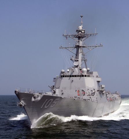 Dewey (DDG 105)