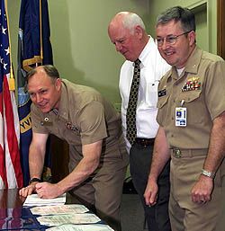 Northrop Grumman Delivers IWO JIMA (LHD 7) to U.S. Navy