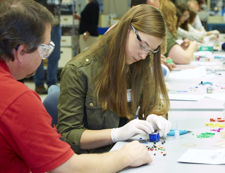 Students from Fremd, Palatine and Hersey High Schools partnered with Northrop Grumman manufacturing employees to build fidget cubes as part of the company’s Manufacturing Week STEM outreach projects. Northrop Grumman Celebrates National Manufacturing Day in Rolling Meadows, Illinois