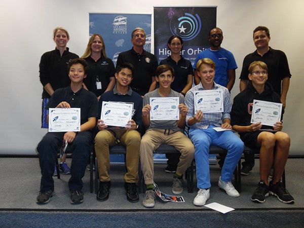 Judges_with_Team1