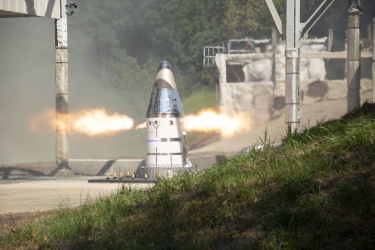 Northrop Grumman Successfully Completes Qualification Motor Test for NASAs Orion Launch Abort System Attitude Control Motor_2