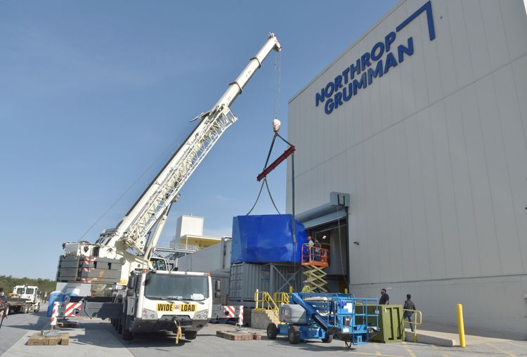 The AN/SLQ-32(V)7 SEWIP Block 3 system shipped to the U.S. Navy for formal land-based testing at the Naval Sea Systems Command Surface Combat Systems Center in Wallops Island, Virginia. Northrop Grumman Delivers First SEWIP Block 3 System to US Navy_1