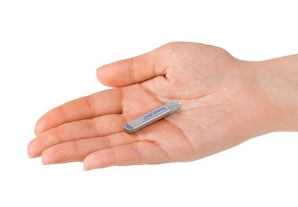 LINQ monitor in hand