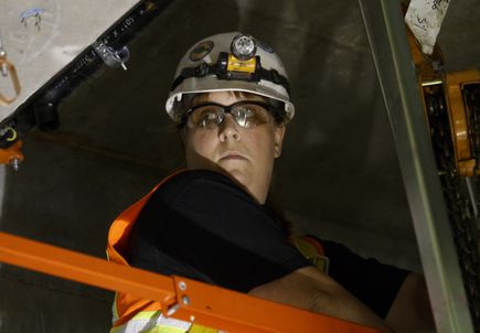 Knight Cancer Research construction