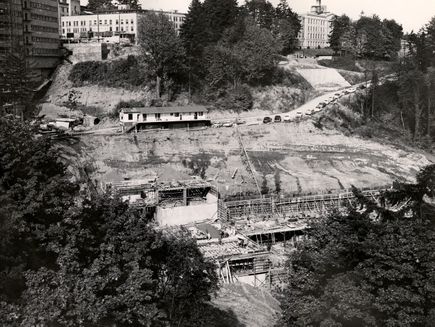 Construction of old School of Dentistry building