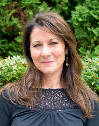 Leslie Hammer Ph.D. (2018)