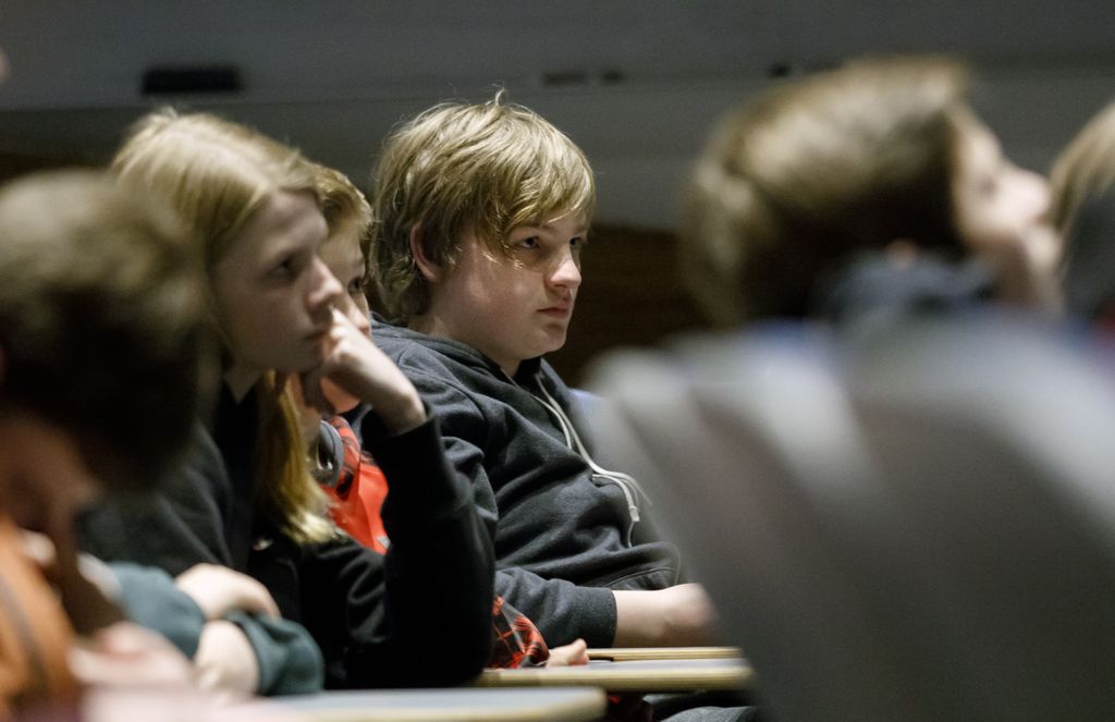 Creative Science School visits OHSU