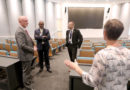 Knight Cancer Research Building construction