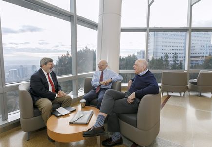 OHSU School of Medicine researchers teach high school students to be scientists