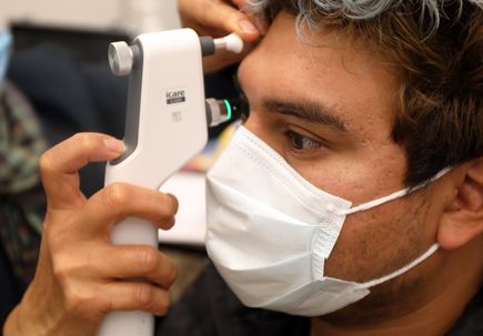 Bringing eye care closer to home: OHSU trains community health workers for statewide network