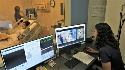 OHSU nursing students at Ashland simulation center