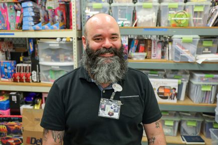 Sam Giles Le Blanc - video game expert at Doernbecher