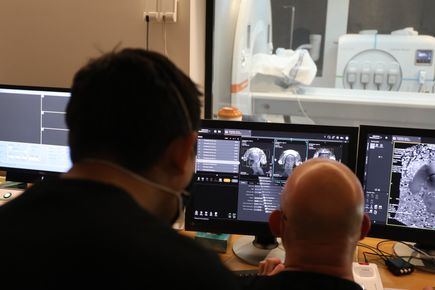 New treatment for tremors: Cutting-edge brain surgery with no cutting