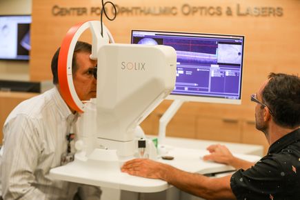 El Dr. David Huang, Ph.D. recibe el Premio Lasker por la transformadora tecnología de imágenes