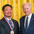 El Presidente Biden reconoce al Dr. David Huang, Ph.D., por su tecnología de imagenología transformadora