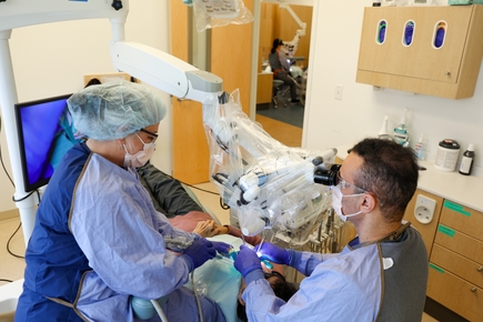 Programa de capacitación ayuda a personas en Portland a encontrar carreras nuevas en atención médica