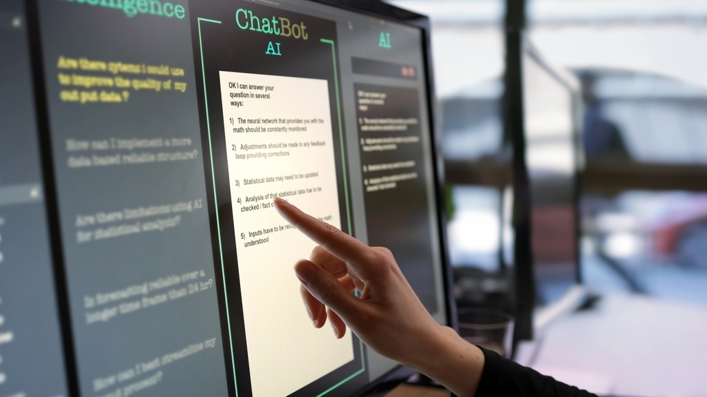 Un estudio de OHSU encontró que seis formas de modelos generativos de inteligencia artificial en lenguaje extenso se probaron con puntajes de 139 estudiantes reales en un curso de introducción a la informática biomédica y de la salud que obtuvieron puntajes en los exámenes del percentil 50 al 75 superior. (Getty Images)