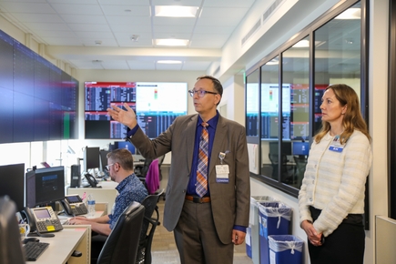 OHSU abre un centro global de operaciones para la coordinacin de la atencin de pacientes a nivel estatal 2