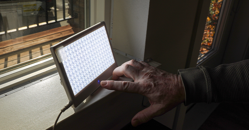 OHSU research will examine effect of bright-light therapy on brain health