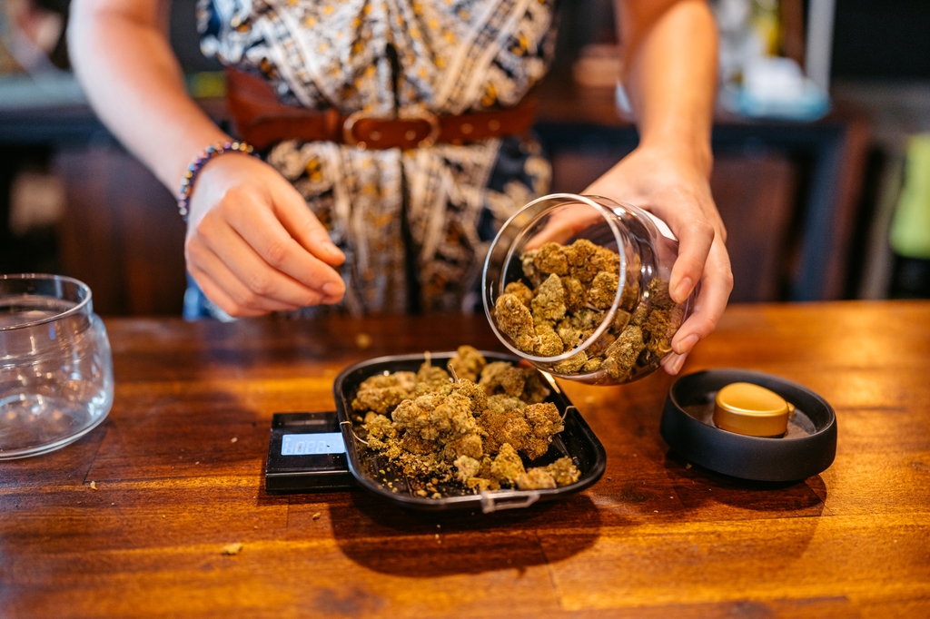 A new systematic evidence review finds short-term improvements in pain management for cannabis products relative high in THC, but they’re also high in side effects like sedation, dizziness and nausea. (Getty) 