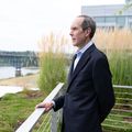 OHSU Knight Cancer Institute receives record $2 billion commitment from Phil and Penny Knight