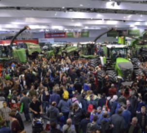 Agritechnica 2015: A shower of medals and crowds of visitors at Fendt
