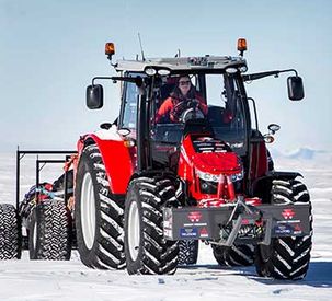 30-hour days – 889 km now completed. Soft snow a big challenge – tyres down to 5 psi