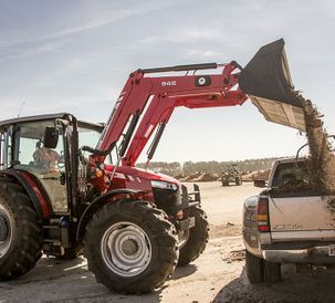 Massey-Ferguson-6700-Loader-08192016-240dpi