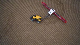 Challenger-1000Series-HHP-tractor-planting-WP9800-DJI_0033