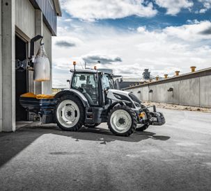 N154E Versu – Valtra's Nominee for Tractor of the Year
