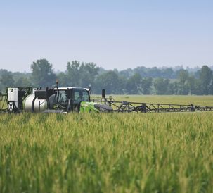 AGCO-NA-Fendt Rogator-900_Tall_Corn-081221