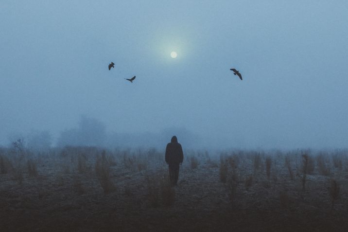 darkness-1083221-unsplash