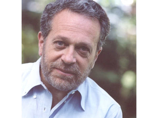 ROBERTREICHHEADSHOT