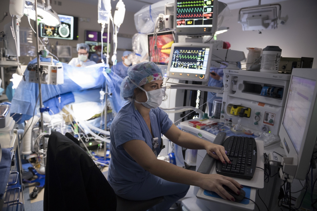 From 'doomed' to 'delighted.': A patient embraces gastric bypass surgery |  Novant Health | Healthy Headlines