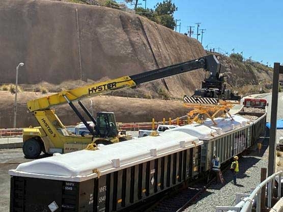 SONGS-securing-lids-on-railcars