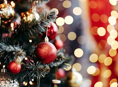 Safety Tips for Holiday Decorating