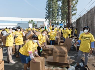 Edison Employees Resume Annual Tradition of Giving Back