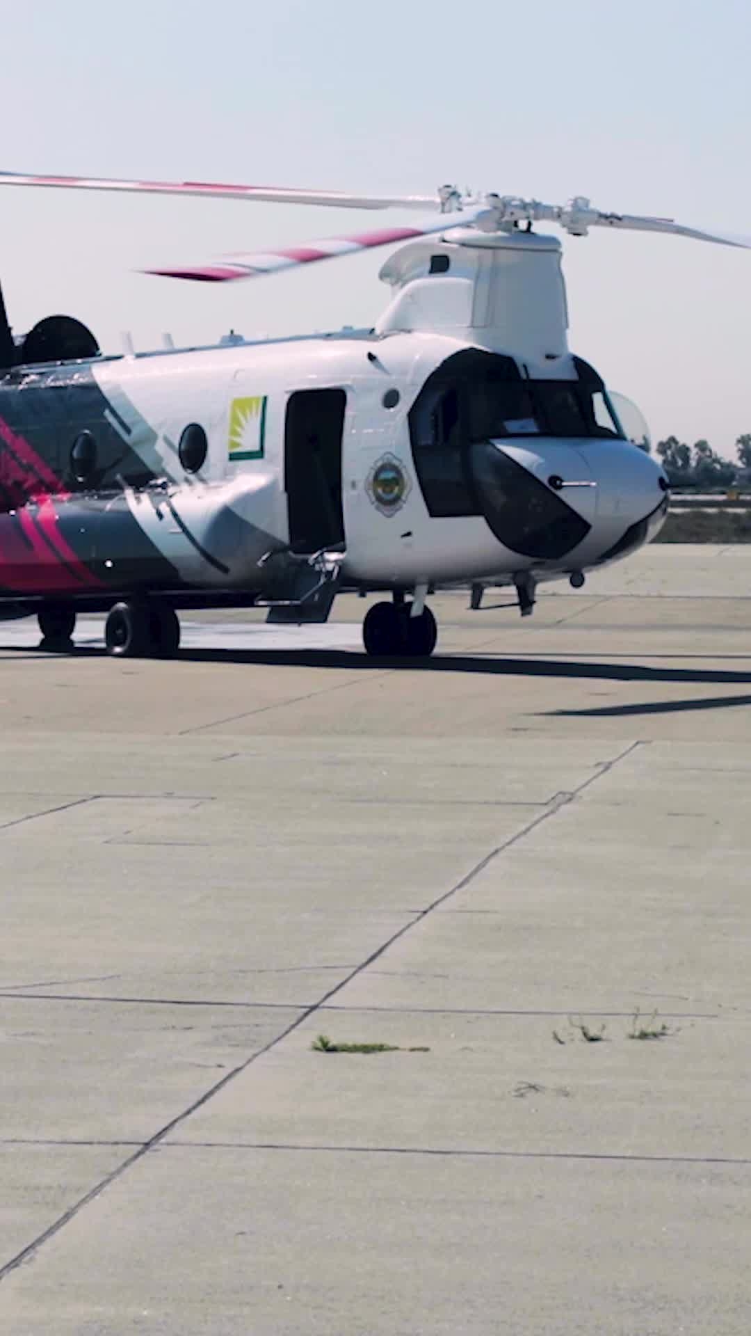 2022 HELITANKER PERFORMANCE LOOP PORTRAIT