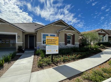 HOW DOES SOLAR WORK WITH SCE visual data 8