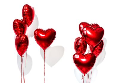 New Law Seeks to Eliminate Metallic Balloon Hazards