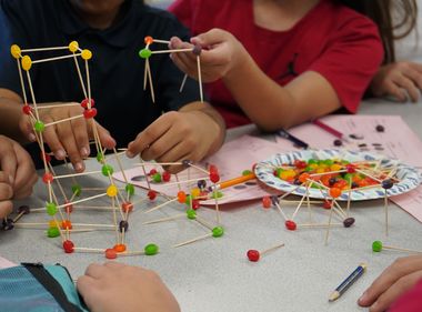 SCE Engineers Inspire the Next Generation