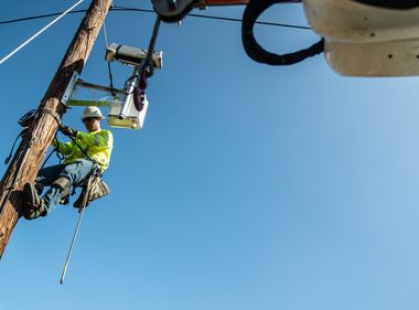Crews Gear Up for Windy Week